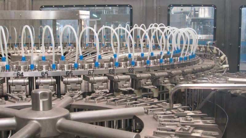 不锈钢材质在中央厨房设备中的应用标准解析